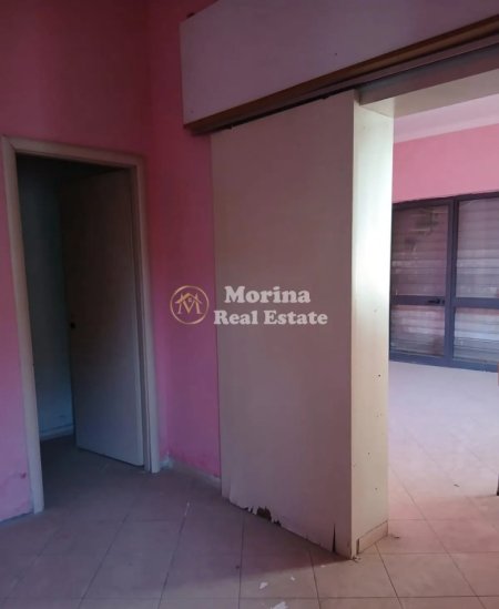 Tirane, jepet me qera ambjent biznesi Kati 1, 40 m² 250 € (Kamez)