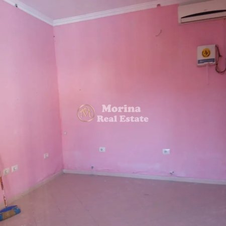Tirane, jepet me qera ambjent biznesi Kati 1, 40 m² 250 € (Kamez)