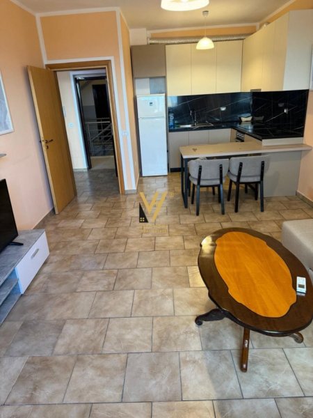 Vlore, shitet apartament 1+1+Ballkon Kati 4, 60 m² 73.000 € (ORIKUM)