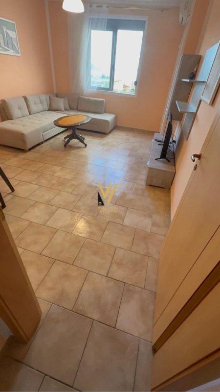 Vlore, shitet apartament 1+1+Ballkon Kati 4, 60 m² 73.000 € (ORIKUM)