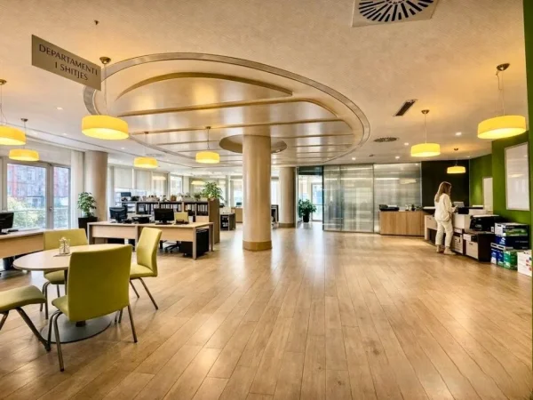 Tirane, jepet me qera zyre Kati 2, 300 m² 9.000 € (prane Stadiumit Air Albania)