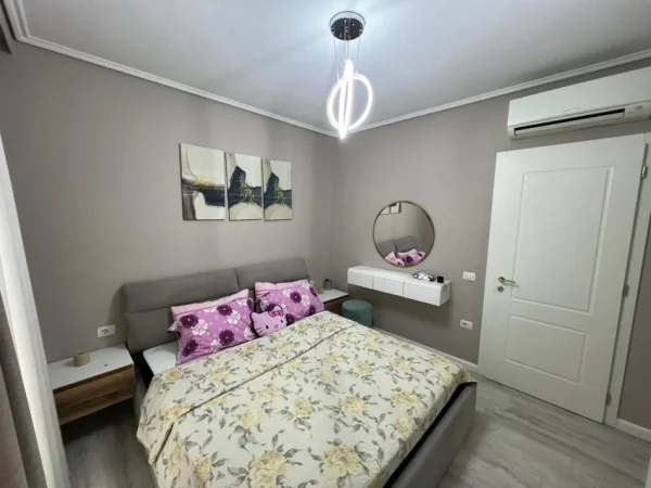 Tirane, jepet me qera apartament 2+1 Kati 2, 120 m² 800 € (Astir.)