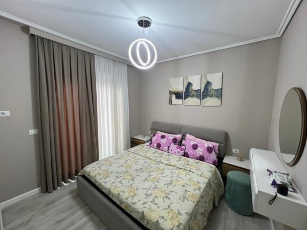 Tirane, jepet me qera apartament 2+1 Kati 2, 120 m² 800 € (Astir.)