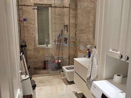 Tirane, jepet me qera apartament 2+1 Kati 1, 140 m² 1.000 € 