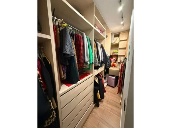 Tirane, shitet apartament 2+1+Aneks+Ballkon Kati 4, 112 m² 218.000 € (RRUGA GRAMOZ PASHKO)