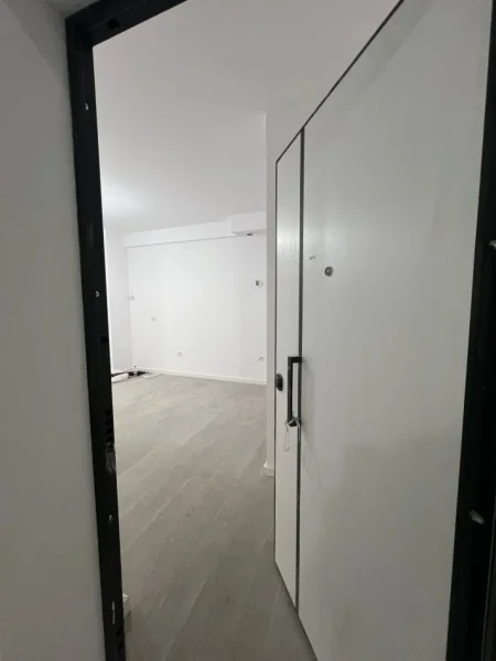 Tirane, jepet me qera apartament 2+1 Kati 1, 116 m² 650 € (RRUGA DRITAN HOXHA)