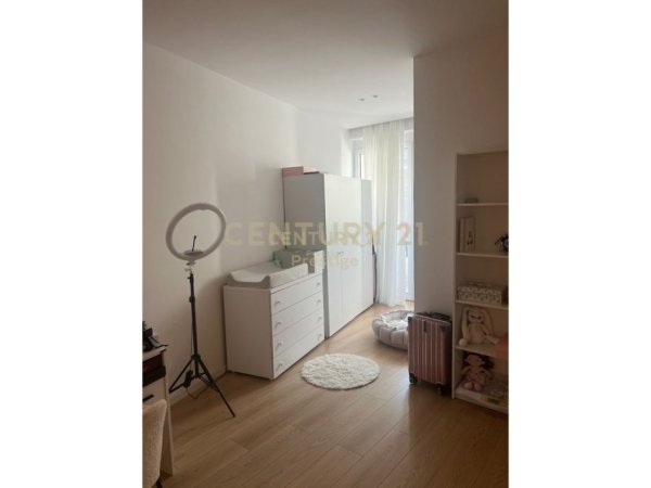 Tirane, shitet apartament 2+1 Kati 4, 125 m² 265.000 € 