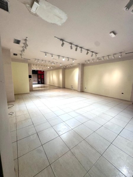 Durres, shes ambjent biznesi Kati 0, 148 m² 340.000 € (rrota e kuqe)