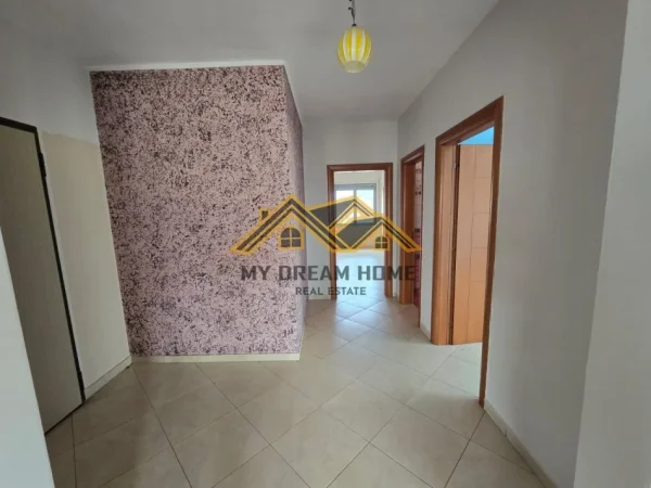 Durres, shitet apartament 2+1 Kati 8, 111 m² 160.000 € (PALLATI I SPORTEVE)
