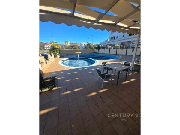 Durres, shitet hotel Kati 4, 1.400 m² 2.000.000 € (Golem)