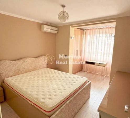 Tirane, jepet me qera apartament 2+1 Kati 3, 76 m² 900 € (Sheshi Skenderbej, Qender)