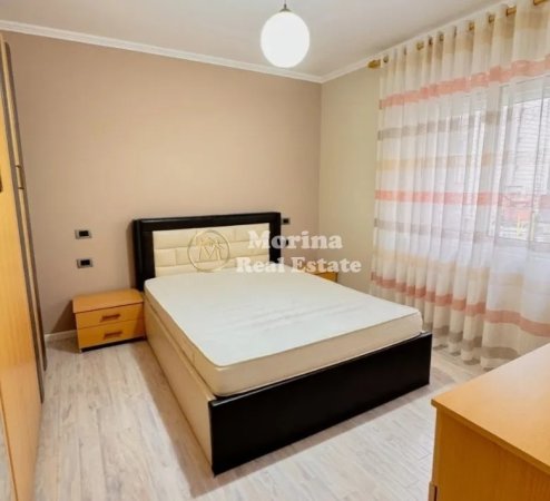Tirane, jepet me qera apartament 2+1 Kati 3, 76 m² 900 € (Sheshi Skenderbej, Qender)