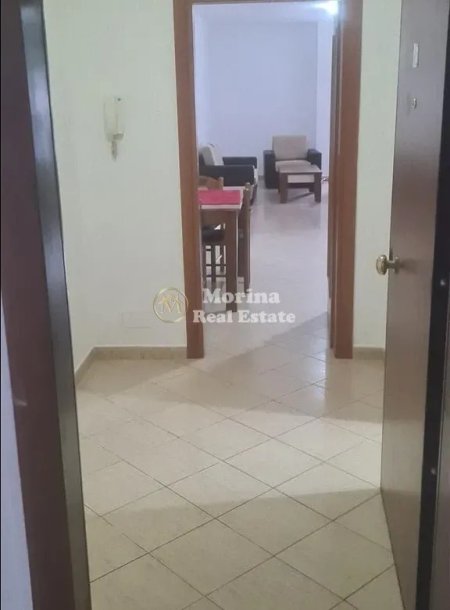 Tirane, jepet me qera apartament 2+1 Kati 8, 105 m² 500 € (Zogu i Zi)