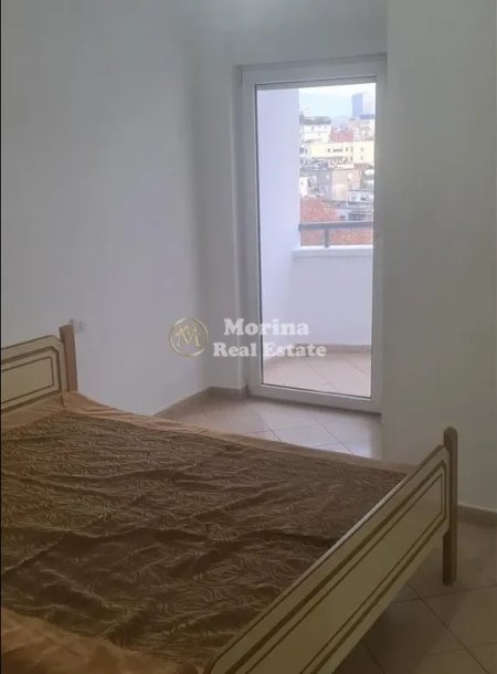 Tirane, jepet me qera apartament 2+1 Kati 8, 105 m² 500 € (Zogu i Zi)