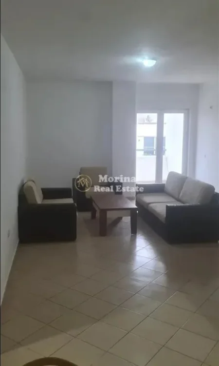 Tirane, jepet me qera apartament 2+1 Kati 8, 105 m² 500 € (Zogu i Zi)