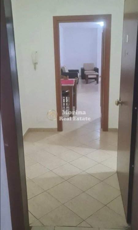 Tirane, jepet me qera apartament 2+1 Kati 8, 105 m² 600 € (Zogu i Zi)