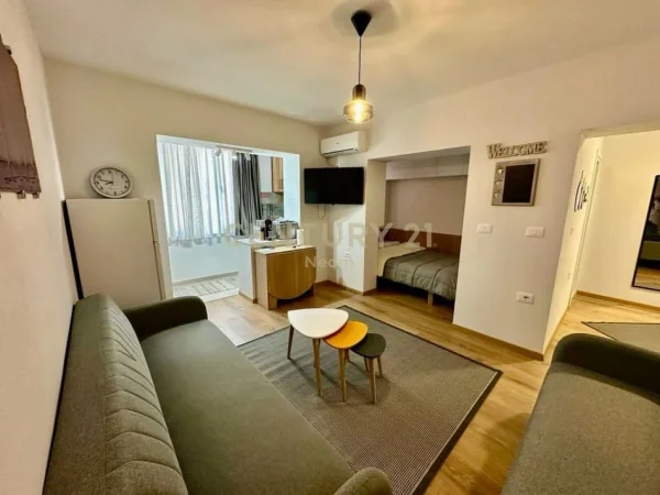 Tirane, jepet me qera apartament 1+1 Kati 2, 40 m² 500 € (Mine Peza)