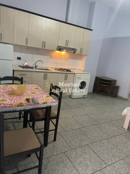 Tirane, jepet me qera shtepi 1+1 Kati 1, 50 m² 250 € (Universiteti Bujqësor i Tiranës)