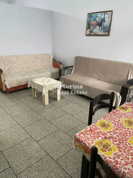 Tirane, jepet me qera shtepi 1+1 Kati 1, 50 m² 250 € (Universiteti Bujqësor i Tiranës)