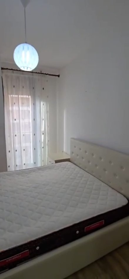 Tirane, jepet me qera apartament 2+1 Kati 3, 90 m² 700 € (Don Bosko)