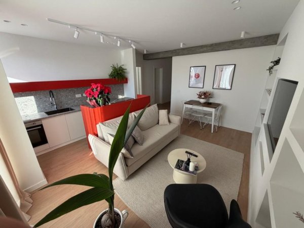Tirane, jepet me qera apartament 1+1 Kati 6, 70 m² 820 € 