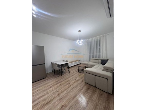 Tirane, jepet me qera apartament 1+1 Kati 4, 65 m² 550 € (Rruga Siri Kodra , Corner Residence)