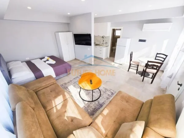 Tirane, jepet me qera garsonier  Kati 3, 40 m² 400 € (Rruga Jordan Misja)