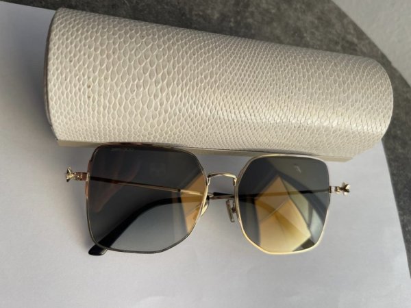 Tirane, shes Syze Jimmy Choo per femra origjinale te perdorura 150 €