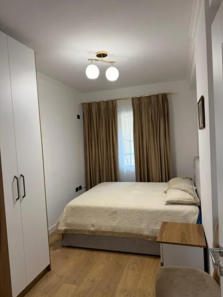 Shqiperi, shitet apartament 3+1 Kati 5, 126 m² 180.000 € (Rruga Tom Plezha)