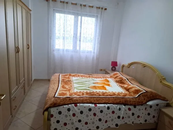 Jepet me Qera Apartament 2+1 ne Qender te Tiranës, 650 €uro