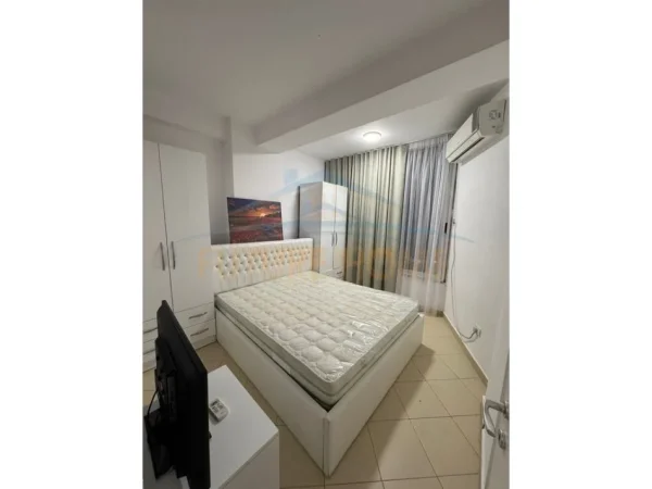Tirane, shitet apartament 1+1 Kati 5, 42 m² 90.000 € (Unaza e Re, Tiranë)