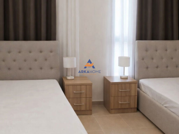 Tirane, jepet me qera apartament 2+1+Ballkon Kati 2, 98 m² 650 € 