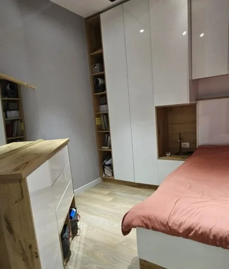 Tirane, jepet me qera apartament 1+1 Kati 1, 66 m² 600 € (kopshti botanik)