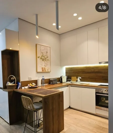 Tirane, jepet me qera apartament 1+1 Kati 1, 66 m² 600 € (kopshti botanik)