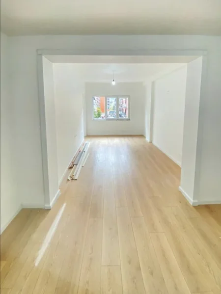 Tirane, shitet apartament 1+1 Kati 5, 52 m² 140.000 € (Rruga e Kosovareve)