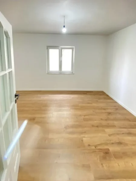 Tirane, shitet apartament 1+1 Kati 5, 52 m² 140.000 € (Rruga e Kosovareve)