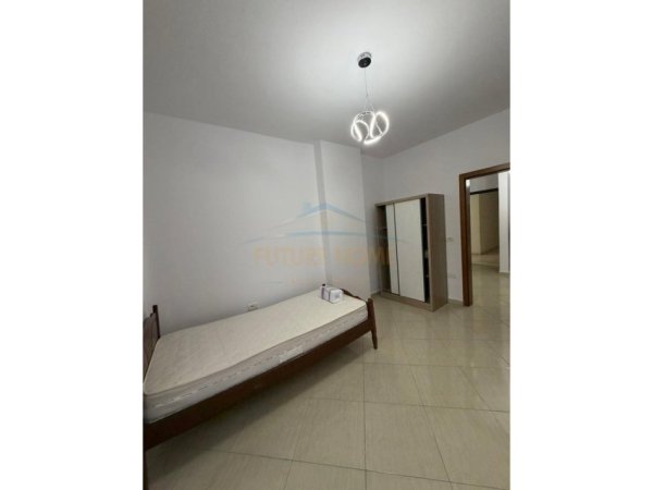 Tirane, jepet me qera apartament 2+1+Ballkon Kati 4, 90 m² 600 € (Don Bosko , Tirane.)