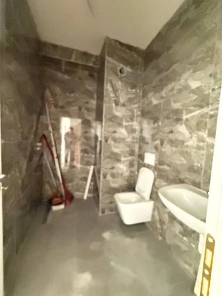 Tirane, jepet me qera apartament 1+1 Kati 7, 61 m² 600 € (zogu i zi)