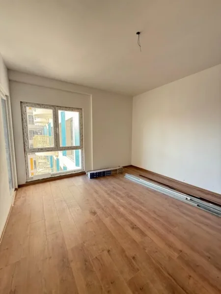 Tirane, jepet me qera apartament 1+1 Kati 7, 61 m² 600 € (zogu i zi)