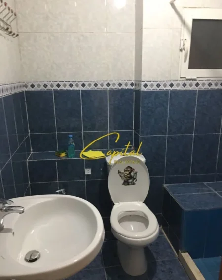 Tirane, jepet me qera apartament 2+1 Kati 3, 120 m² 650 € (KRISTAL CENTER)