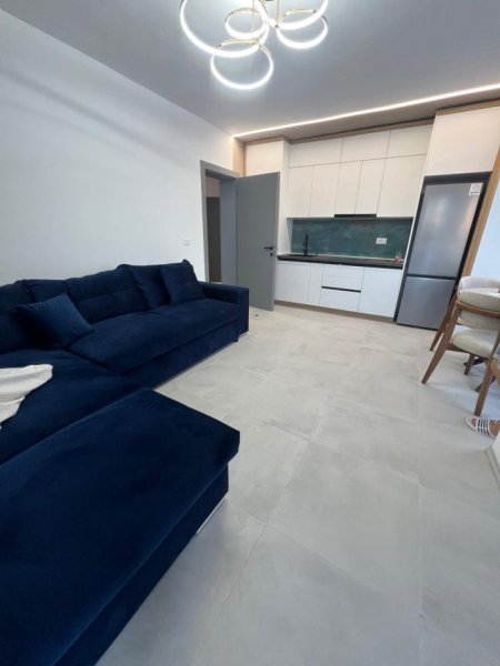 Tirane, jepet me qera apartament 2+1 , 700 € (Qendër – Ura e Tabakëve)