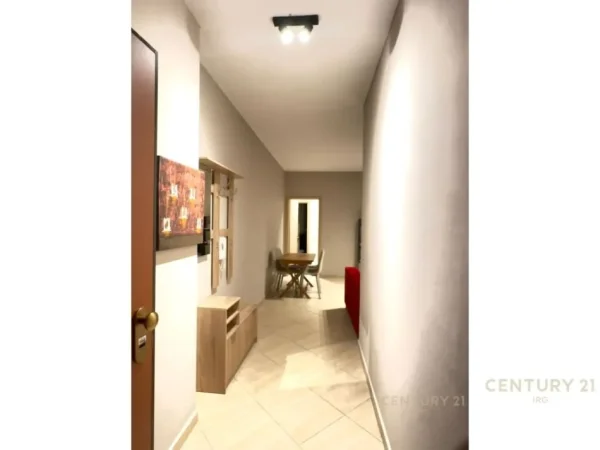 Tirane, jepet me qera apartament 1+1 Kati 3, 65 m² 520 € (Fresk)