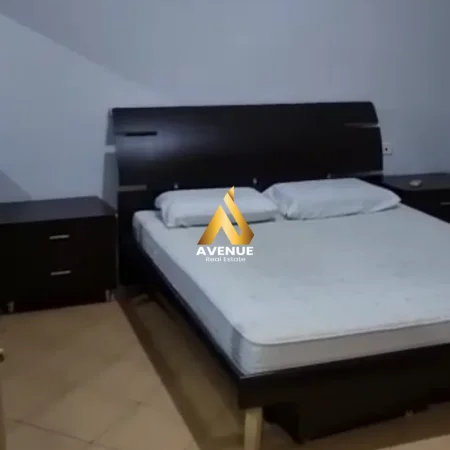 Tirane, jepet me qera apartament 2+1+Ballkon Kati 2, 80 m² 650 € (medar shtylla)