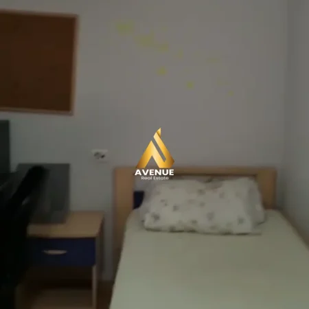 Tirane, jepet me qera apartament 2+1+Ballkon Kati 2, 80 m² 650 € (medar shtylla)