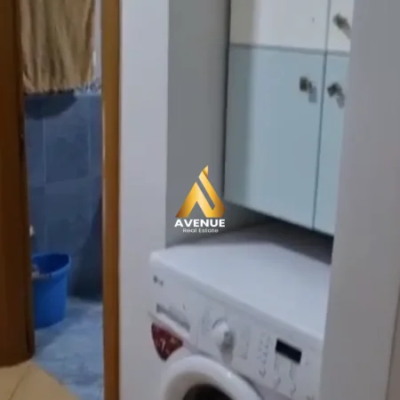 Tirane, jepet me qera apartament 2+1+Ballkon Kati 2, 80 m² 650 € (medar shtylla)