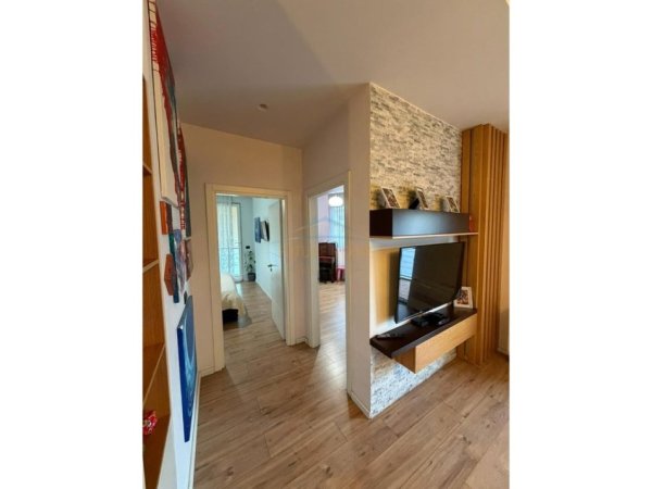 Tirane, shitet apartament 2+1 Kati 4, 112 m² 218.000 € (Rruga Gramoz Pashko, Fakulteti Ekonomik.)