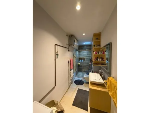 Tirane, shitet apartament 2+1+Ballkon Kati 4, 112 m² 218.000 € (EKONOMIKU)