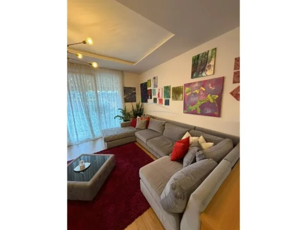Tirane, shitet apartament 2+1+Ballkon Kati 4, 112 m² 218.000 € (EKONOMIKU)