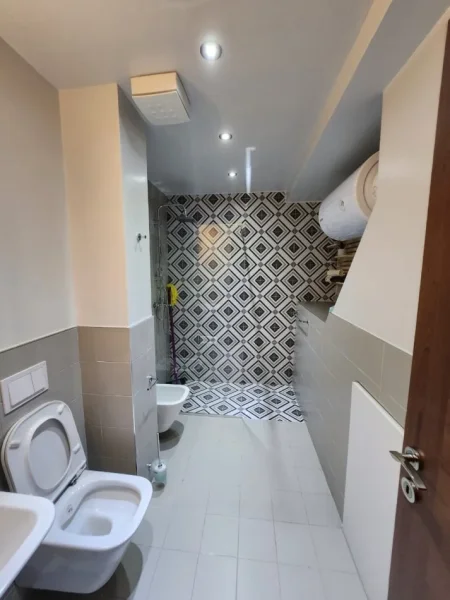 Tirane, shitet apartament 1+1+Ballkon Kati 11, 70 m² (Square21)