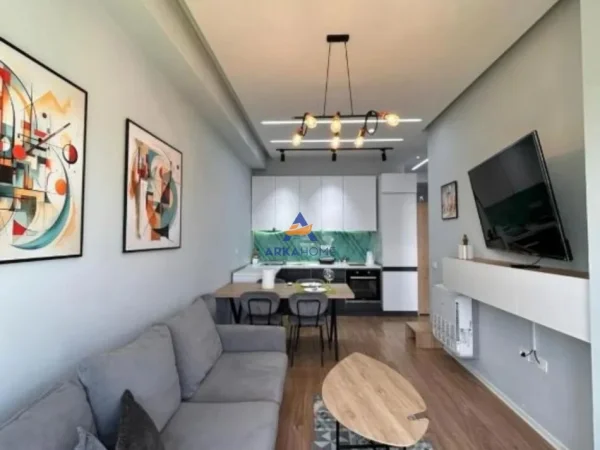 Tirane, shitet apartament 2+1+Ballkon Kati 9, 77 m² 